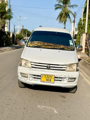 Toyota Noah 2002 White