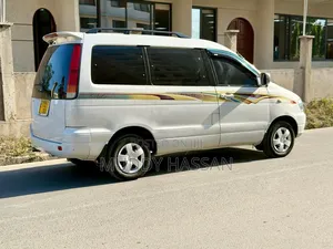 Toyota Noah 2002 White