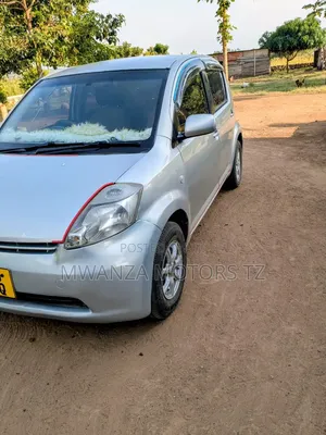 Toyota Passo 2004 Silver