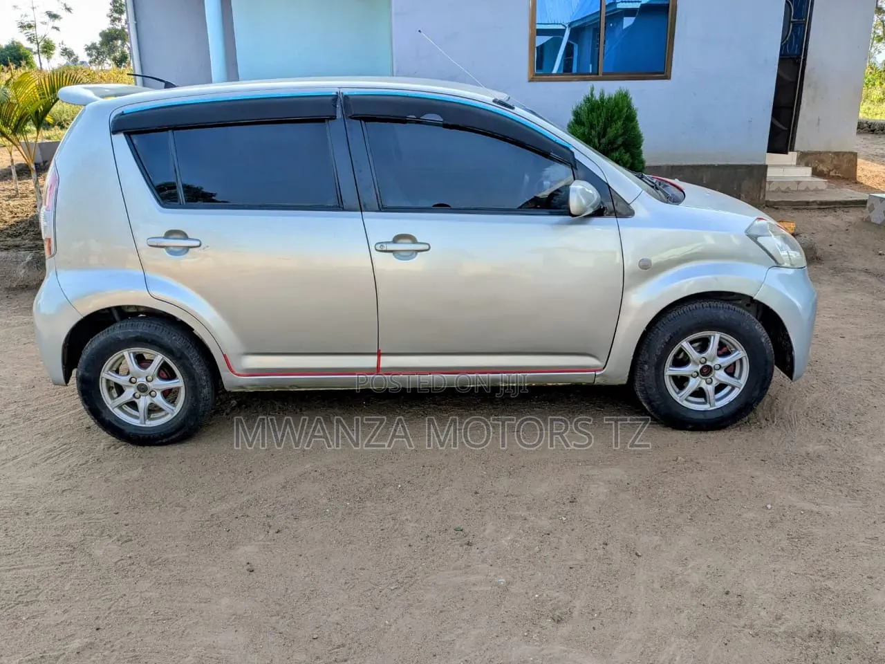 Toyota Passo 2004 Silver