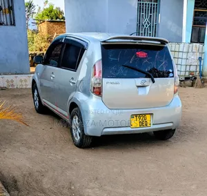 Toyota Passo 2004 Silver