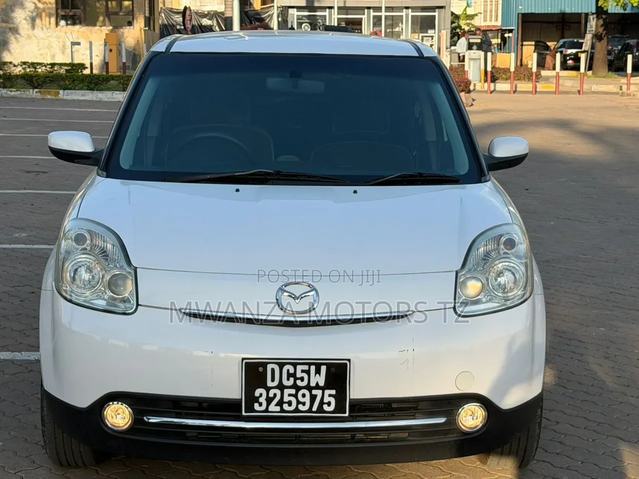 Mazda Verisa 2009 White