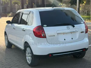 Mazda Verisa 2009 White