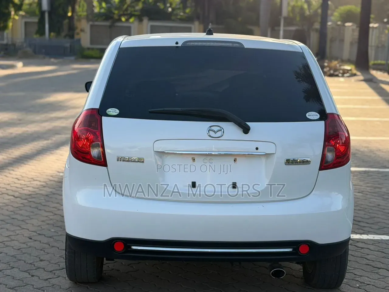 Mazda Verisa 2009 White