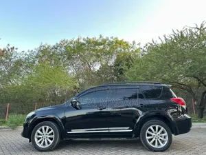 Toyota Vanguard 2010 Black
