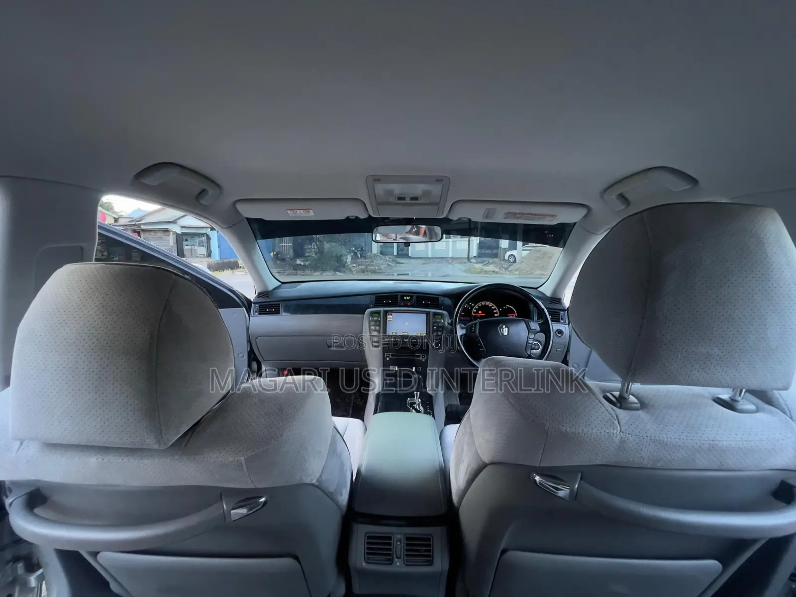 Toyota Crown 2004 Silver