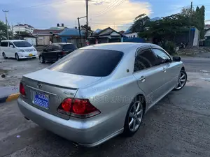 Toyota Crown 2004 Silver