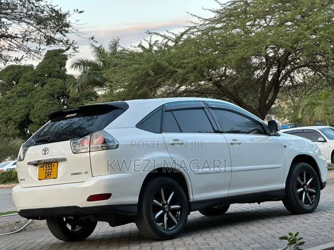Toyota Harrier 2007 White