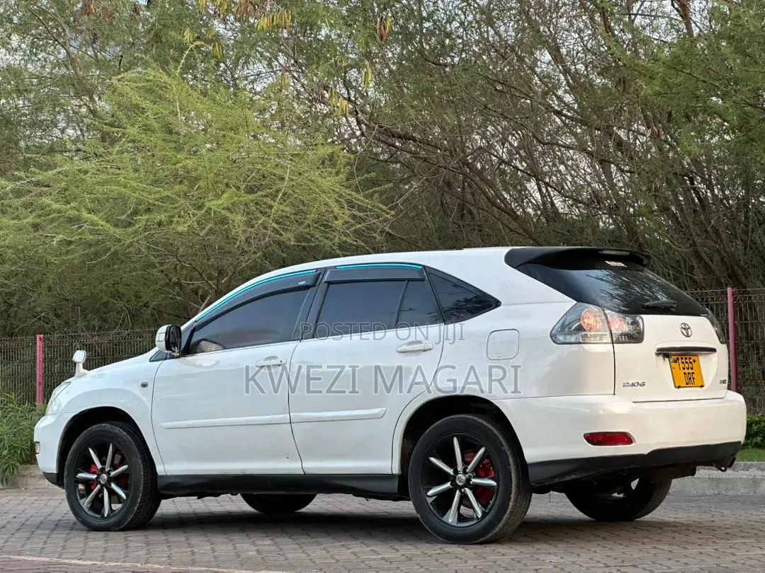 Toyota Harrier 2007 White