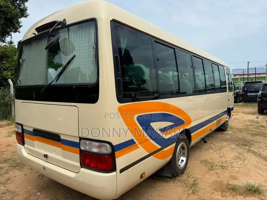 Toyota Coaster 2004 White