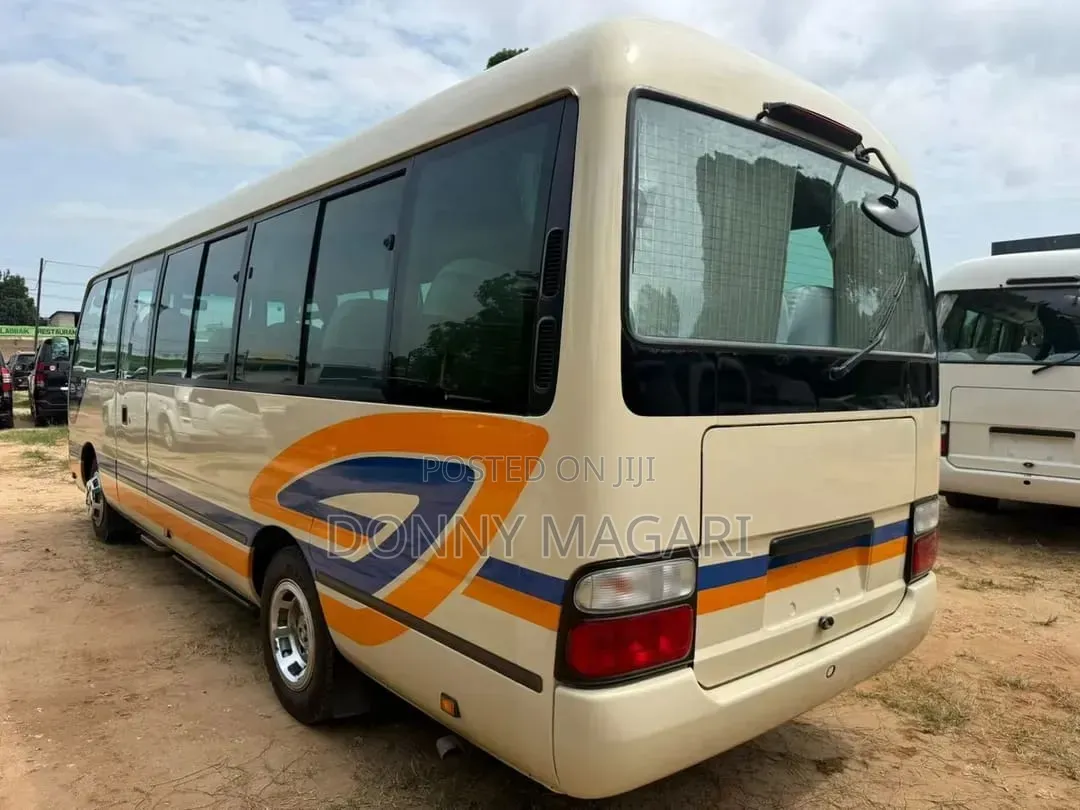Toyota Coaster 2004 White