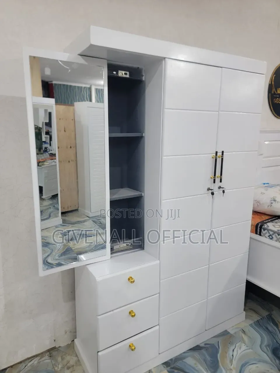 Ofa Ofa = Kabati La Nguo La Mbao Imara Lenye Sehemu Dressing Table