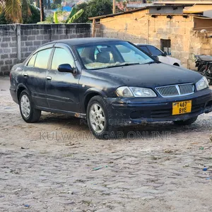 Nissan Sunny 2002 Blue