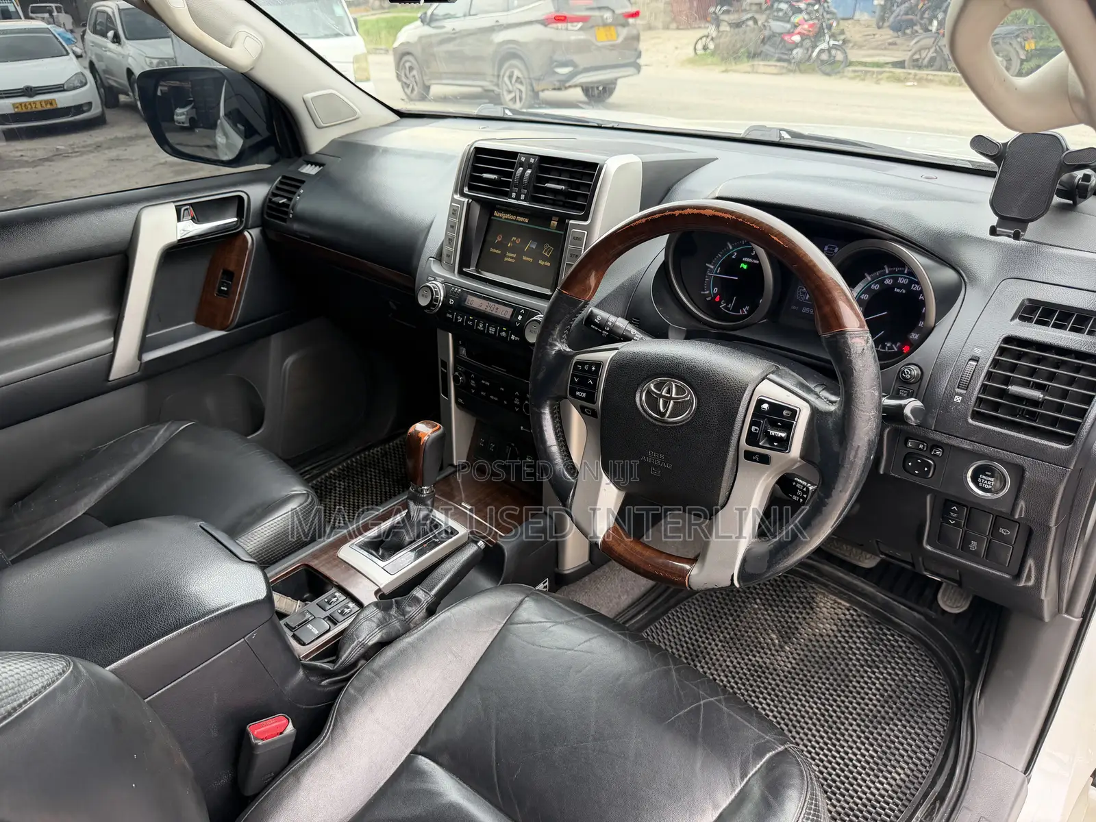 Toyota Land Cruiser Prado 2010 Pearl