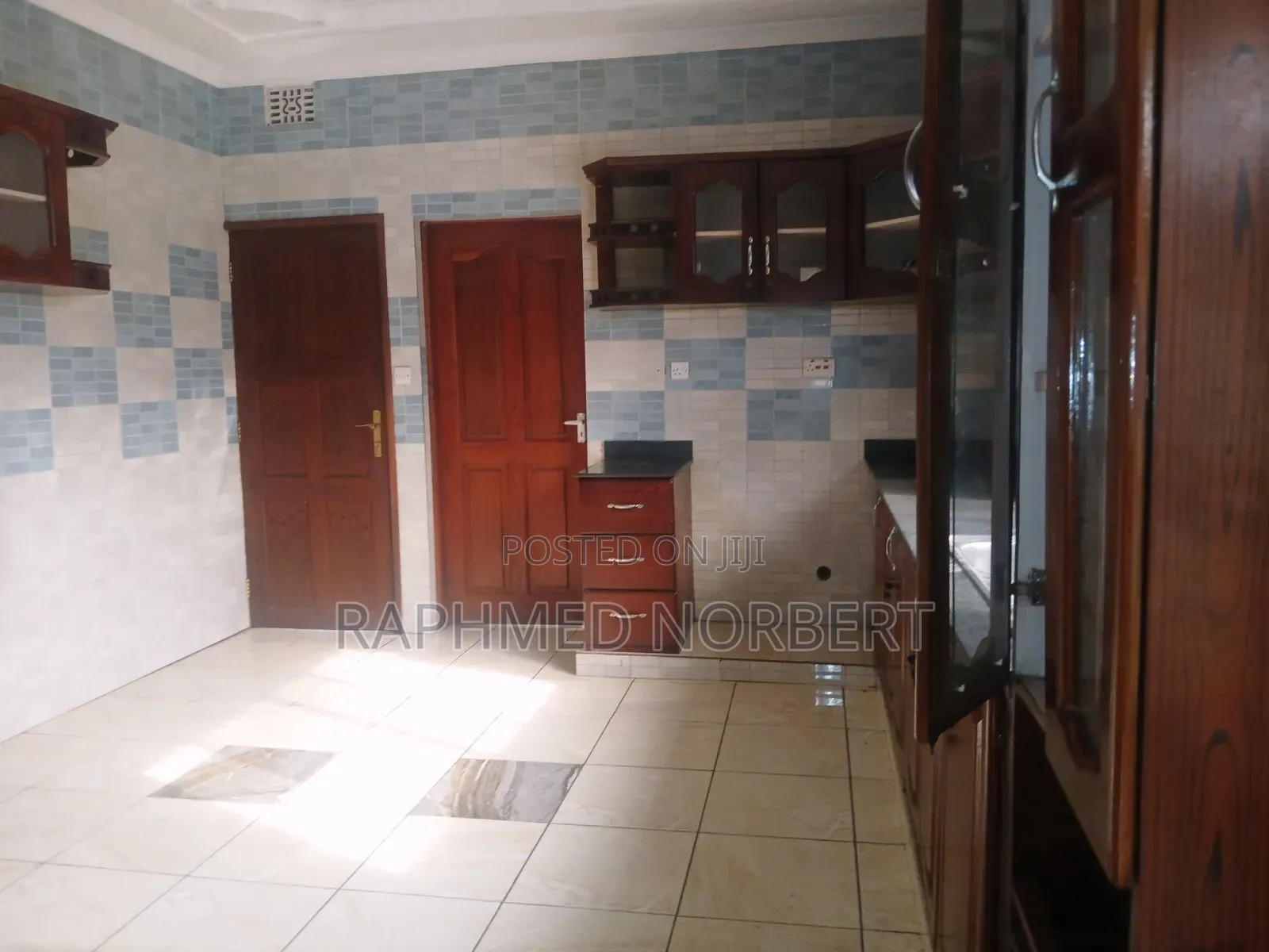 4bdrm House in Tanzania Real, Central Business Area for rent