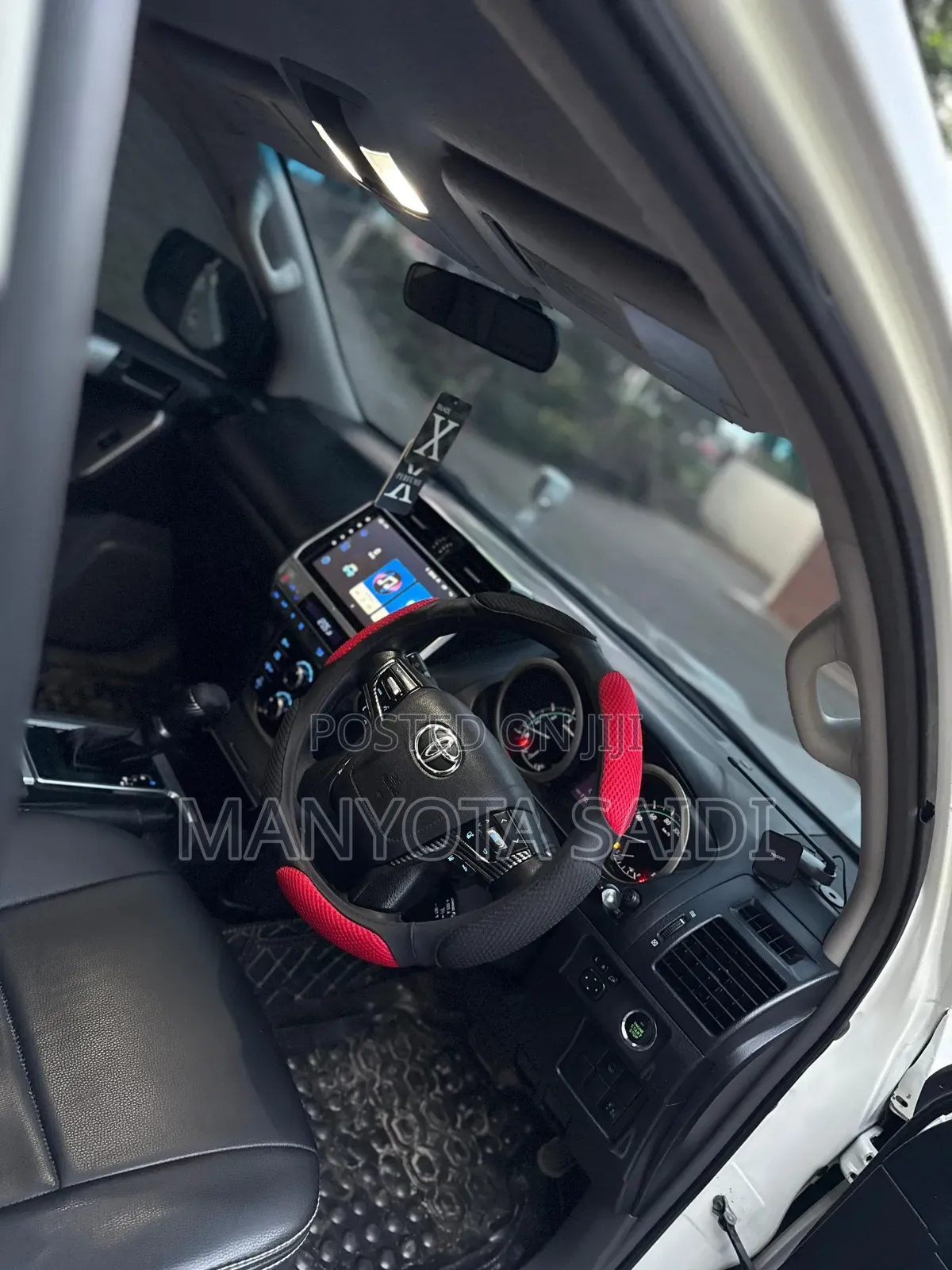 Toyota Land Cruiser Prado 2017 White