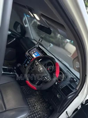 Toyota Land Cruiser Prado 2017 White
