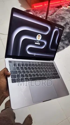 Laptop Apple MacBook Pro 2017 8GB Intel Core i5 SSD 256GB