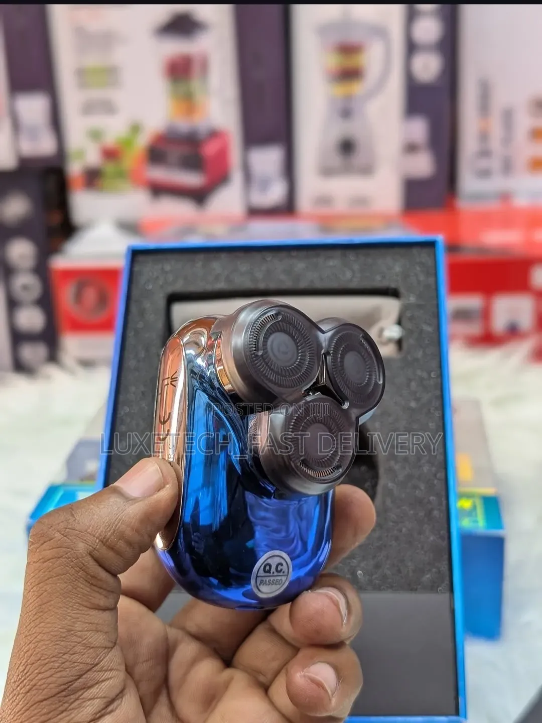 Kemei Km-T83 Mini Electric Rotary Shaver