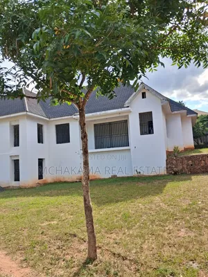 4bdrm Block of Flats in Mchakama Real Estate, Segerea for sale