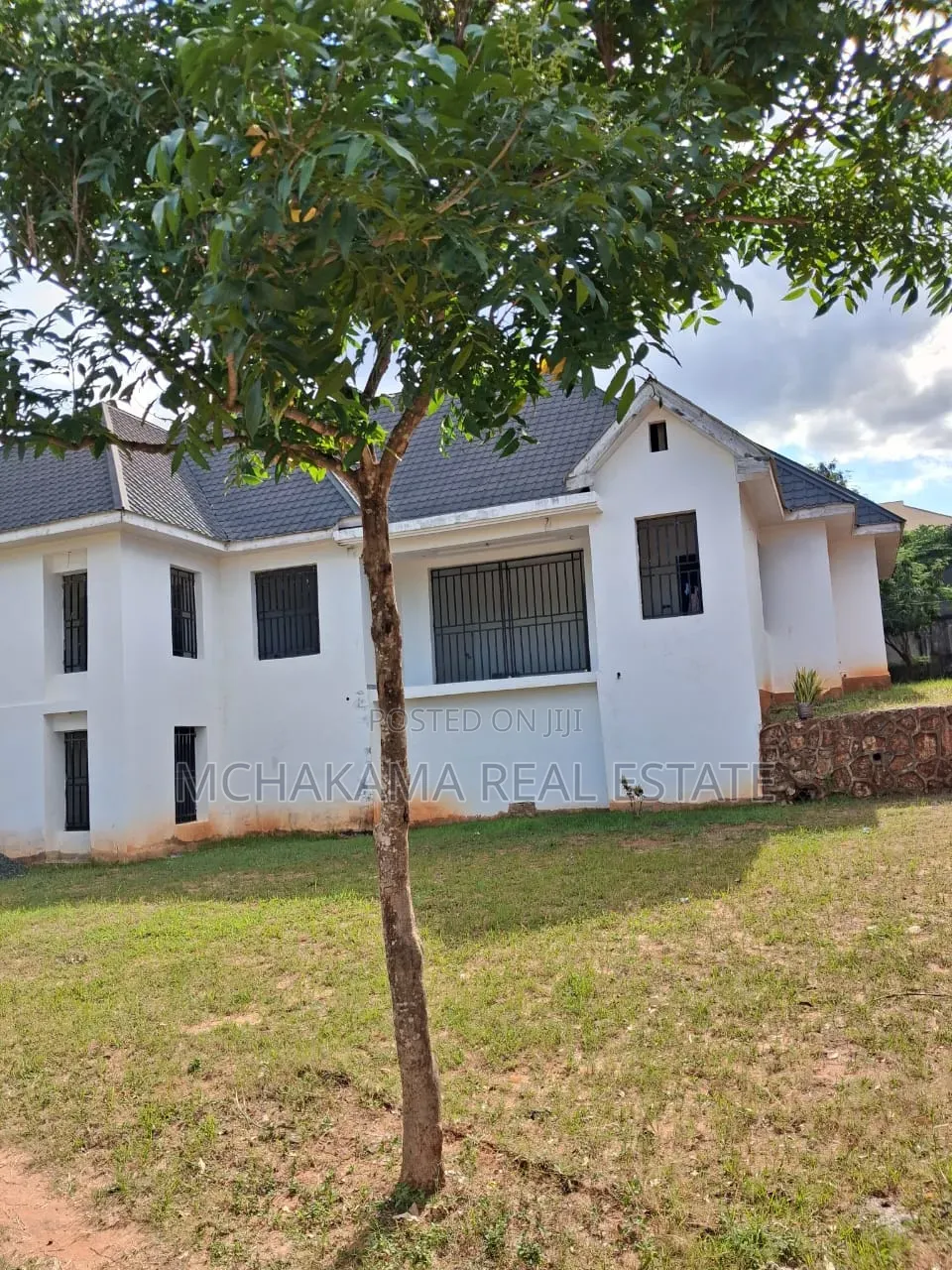 4bdrm Block of Flats in Mchakama Real Estate, Segerea for sale