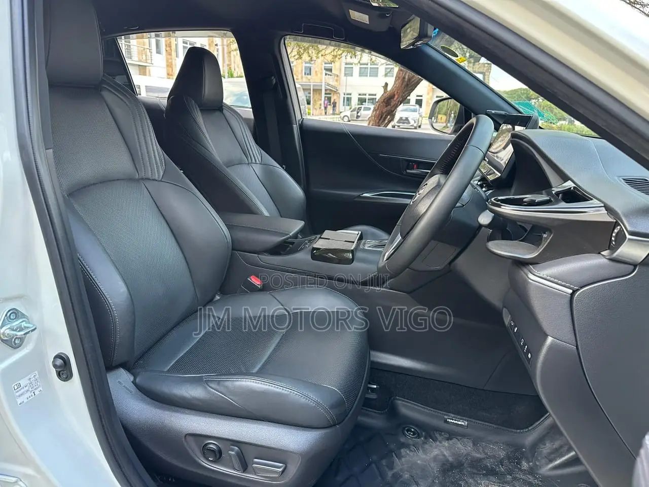 Toyota Harrier 2022 White