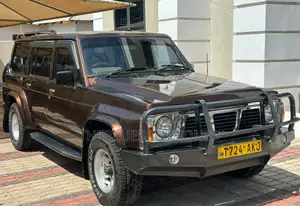 Nissan Patrol 1993 Brown