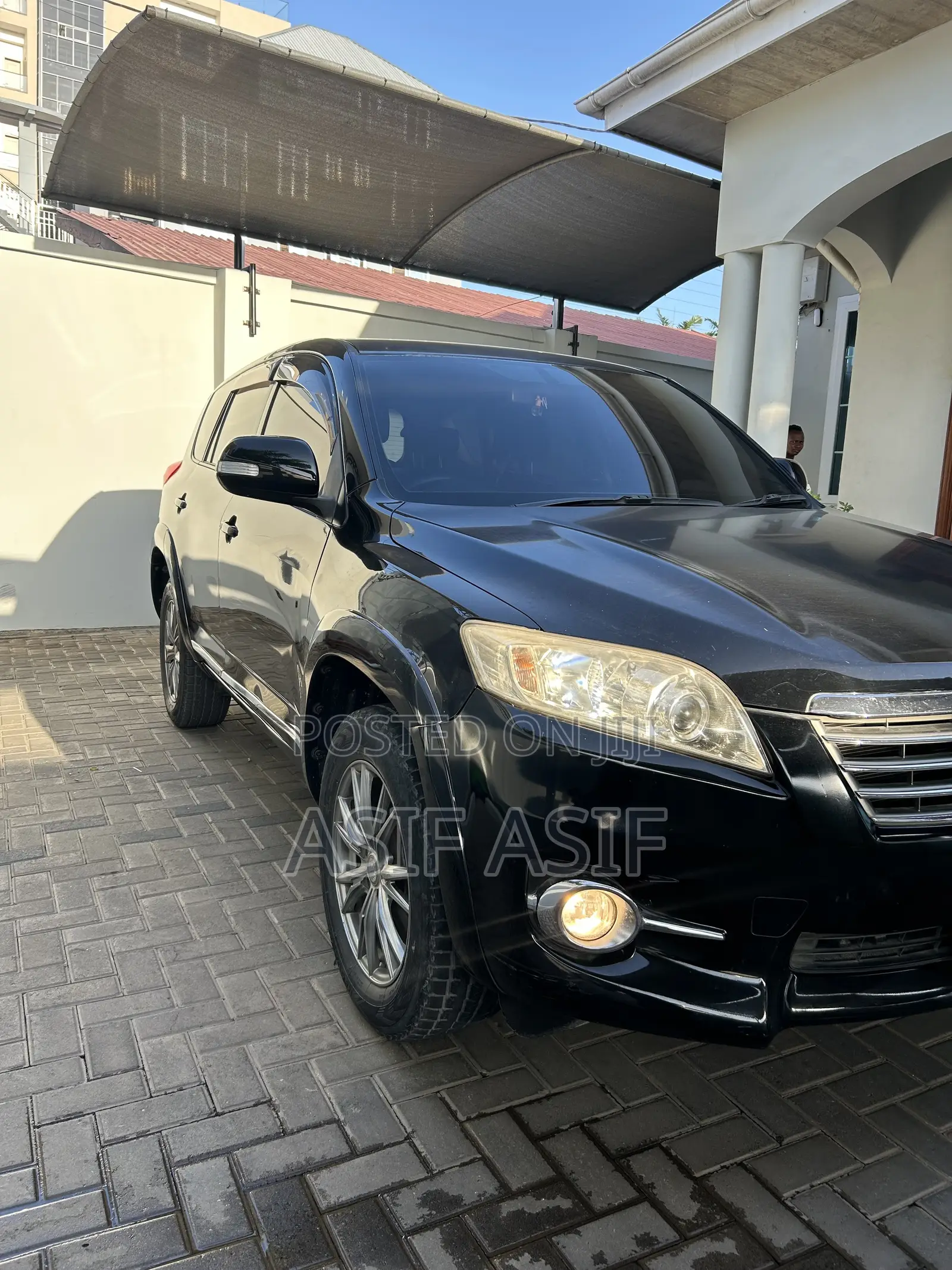 Toyota Vanguard 2012 Black