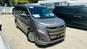 Toyota Noah 2020