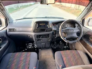 Toyota Noah 2001 White