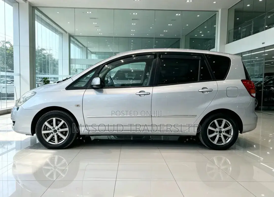Toyota Corolla Spacio 2004 Silver