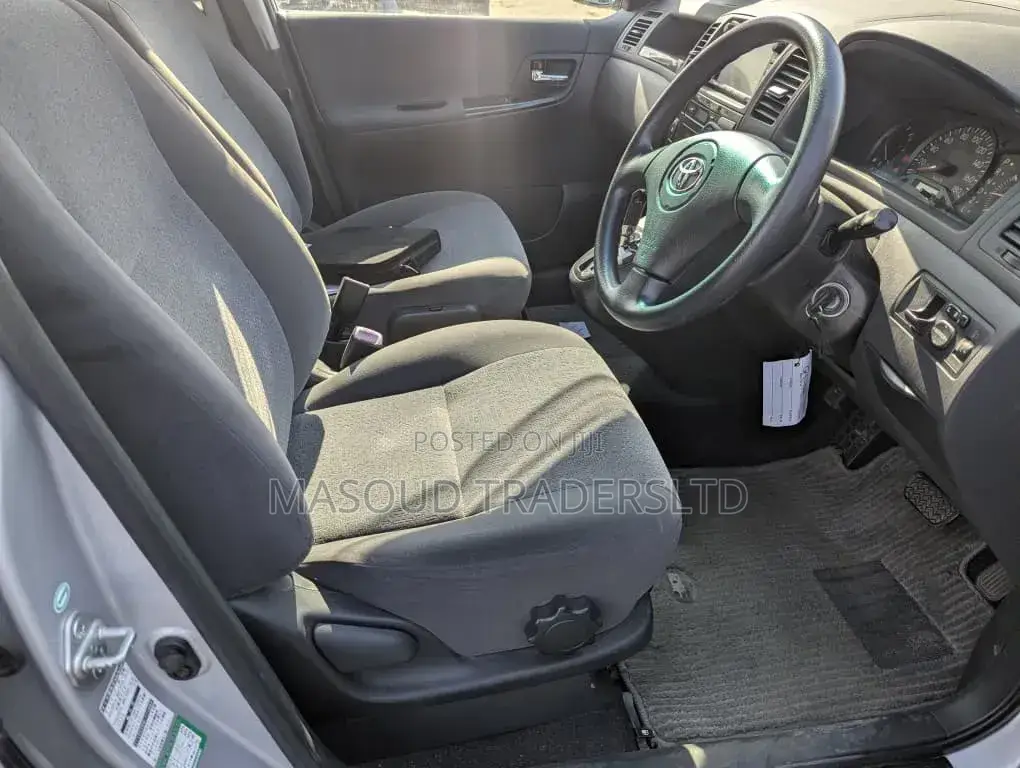 Toyota Corolla Spacio 2004 Silver