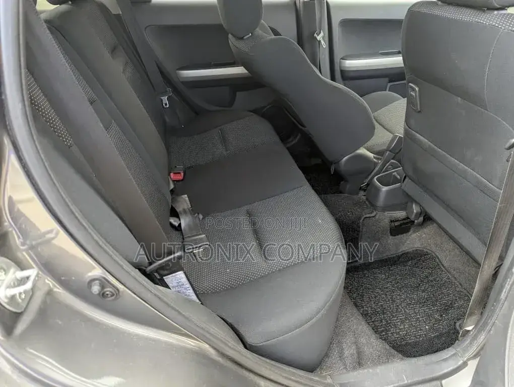 Toyota IST 2004 Gray