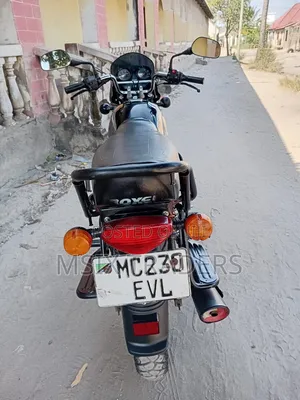 Bajaj Boxer 125 2023 Black