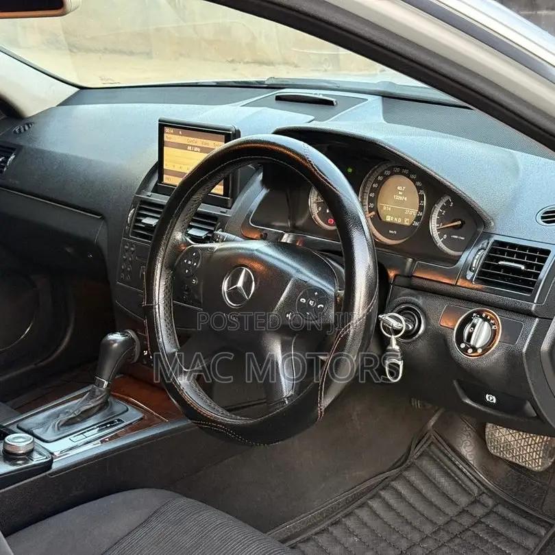 Mercedes-Benz C200 2008 Silver