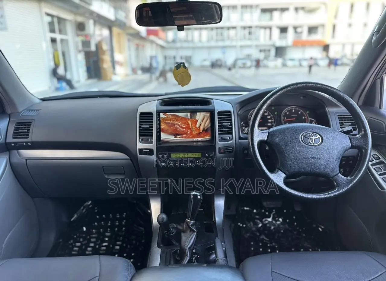 Toyota Land Cruiser Prado 2007 Silver