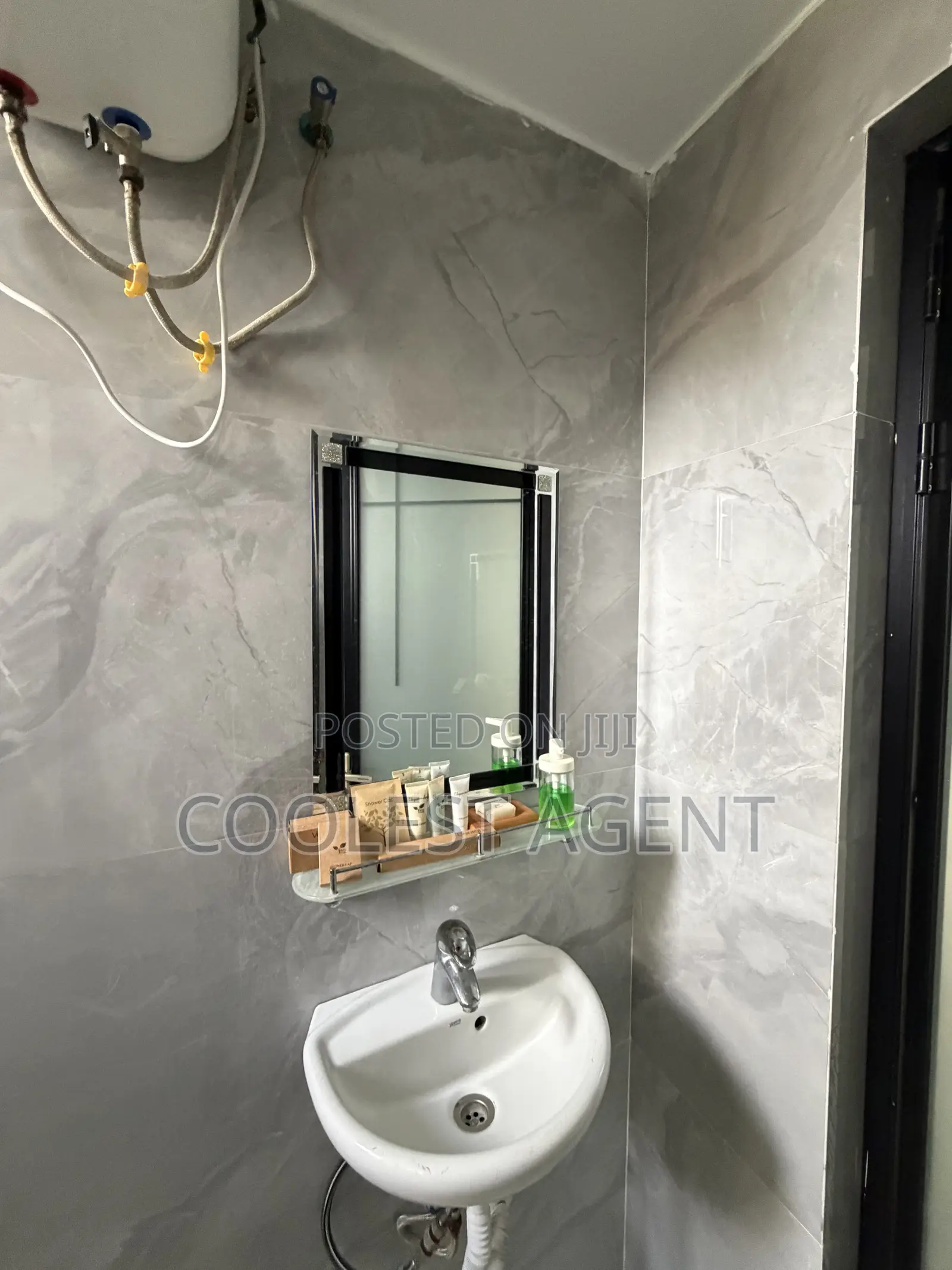 Furnished 2bdrm Apartment in Coolest Estate, Oyster Bay for rent