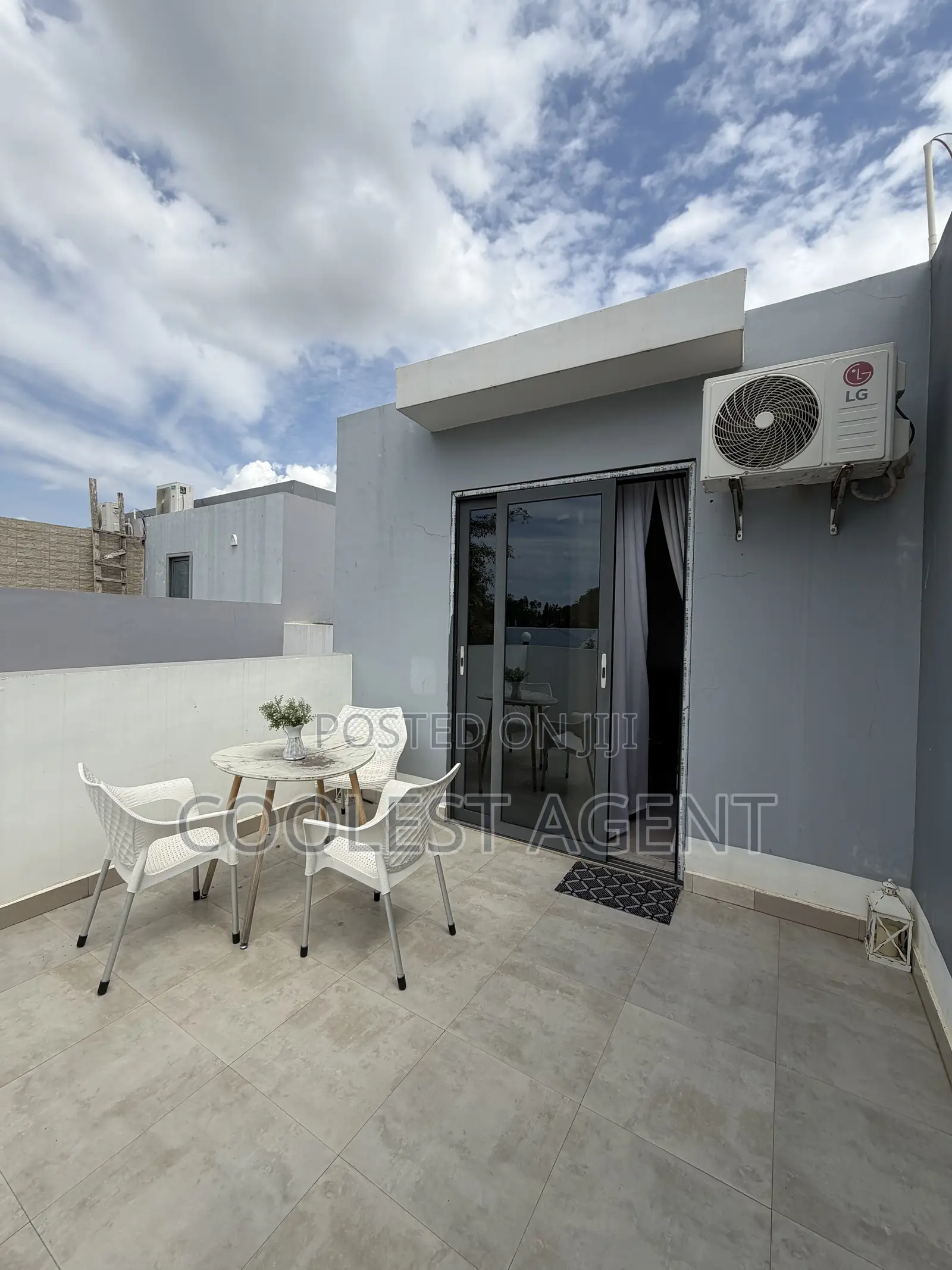 Furnished 2bdrm Apartment in Coolest Estate, Oyster Bay for rent