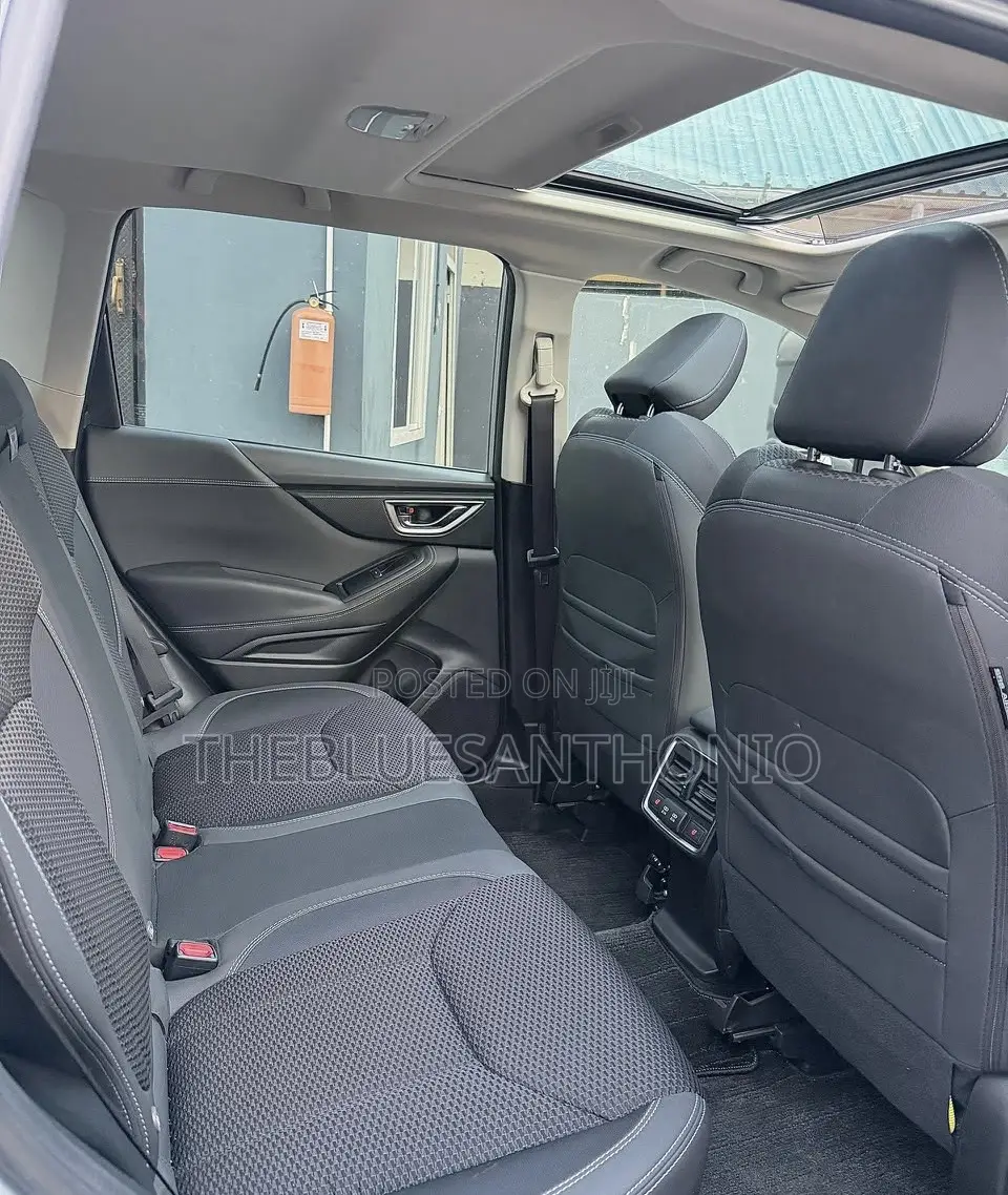 Subaru Forester 2019 Silver