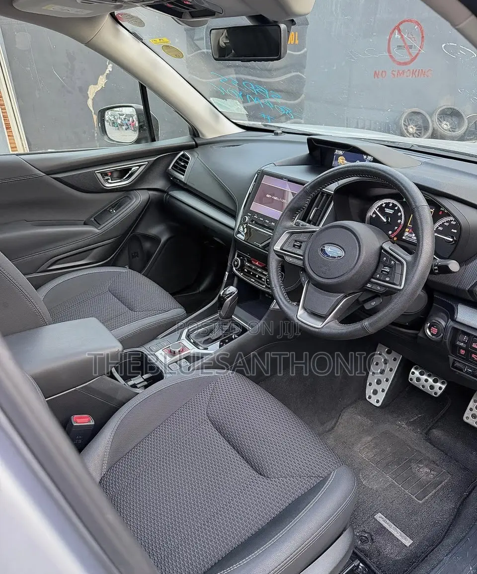 Subaru Forester 2019 Silver