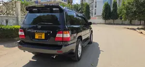 Toyota Land Cruiser 100 4.2 2006 Black