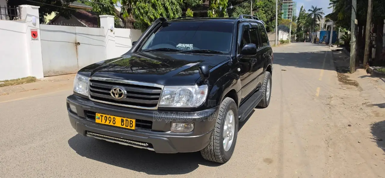 Toyota Land Cruiser 100 4.2 2006 Black