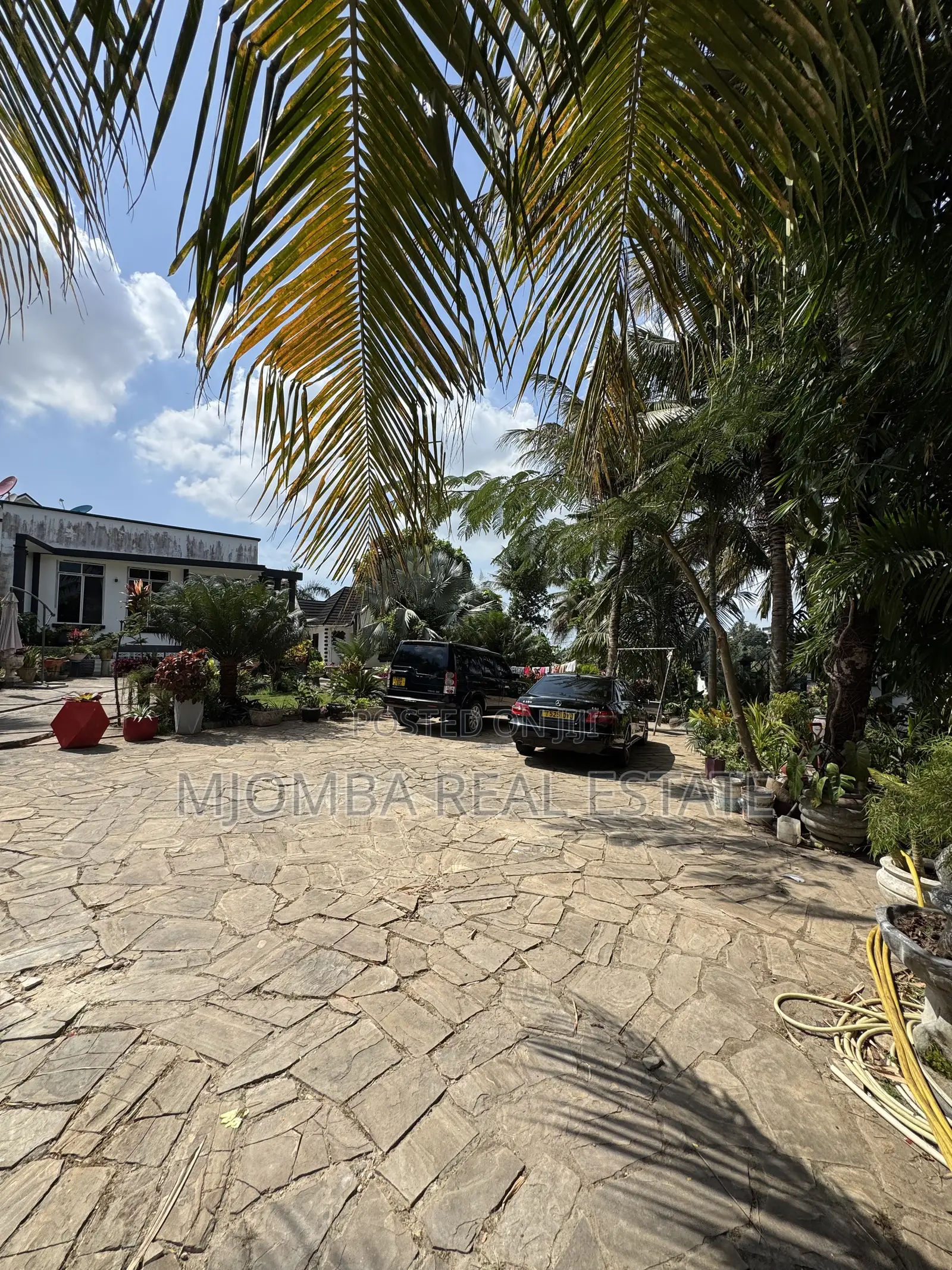 Furnished 3bdrm Bungalow in Mbezi for sale