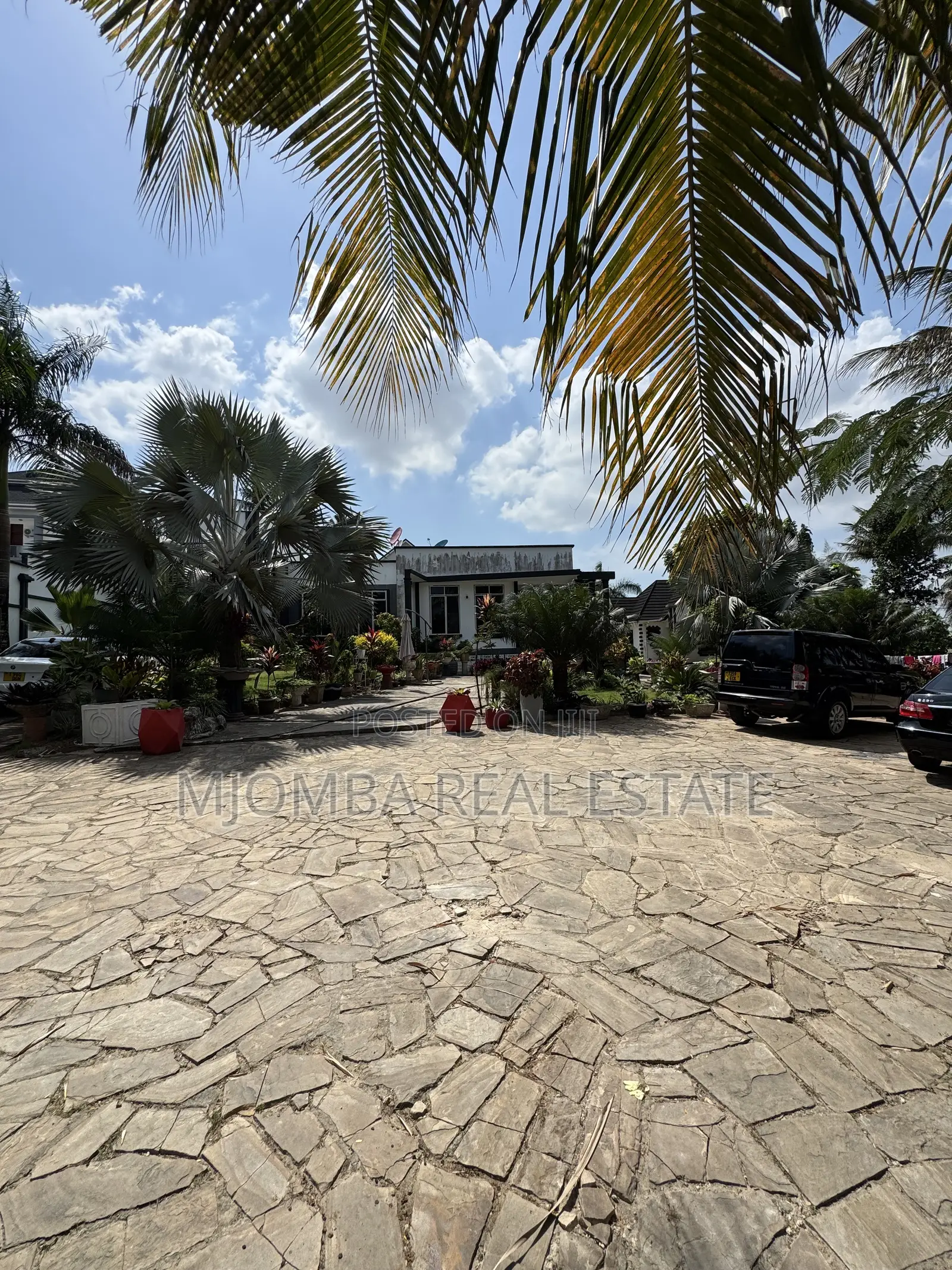 Furnished 3bdrm Bungalow in Mbezi for sale