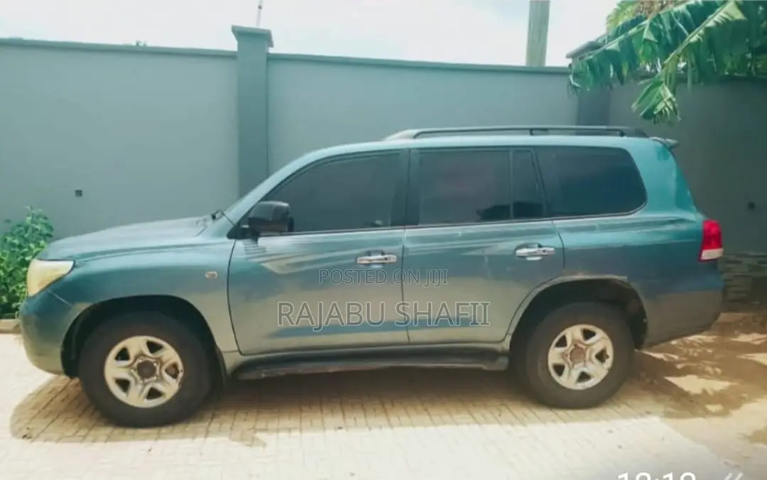 Toyota Land Cruiser 2008 Gray