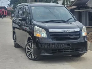 Toyota Noah 2007 Black