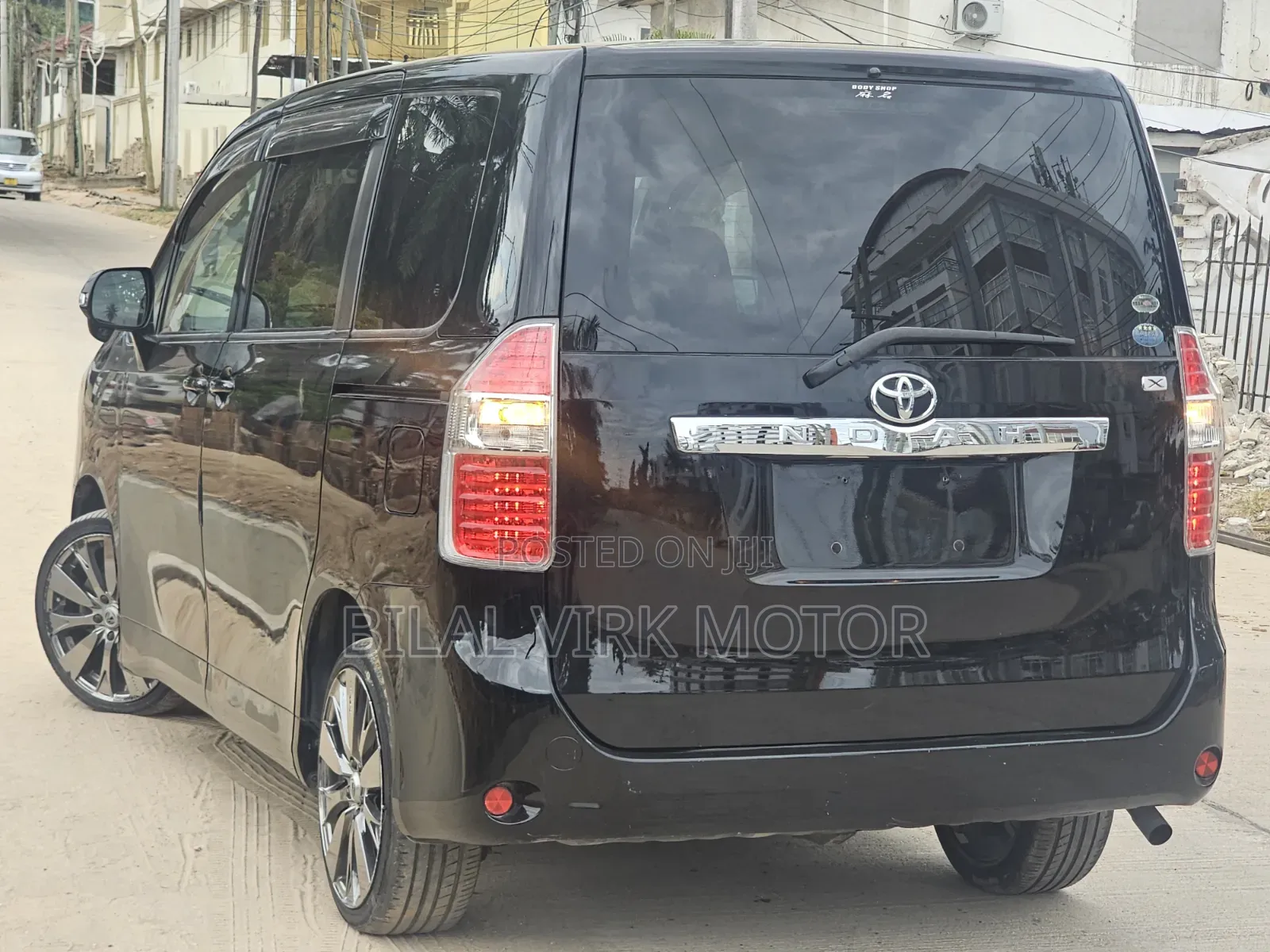Toyota Noah 2007 Black