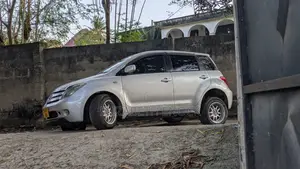 Toyota IST 2004 Silver