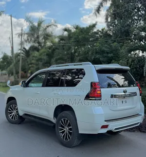 Toyota Land Cruiser Prado 2020 White