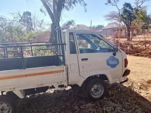 Toyota TownAce 2003 White